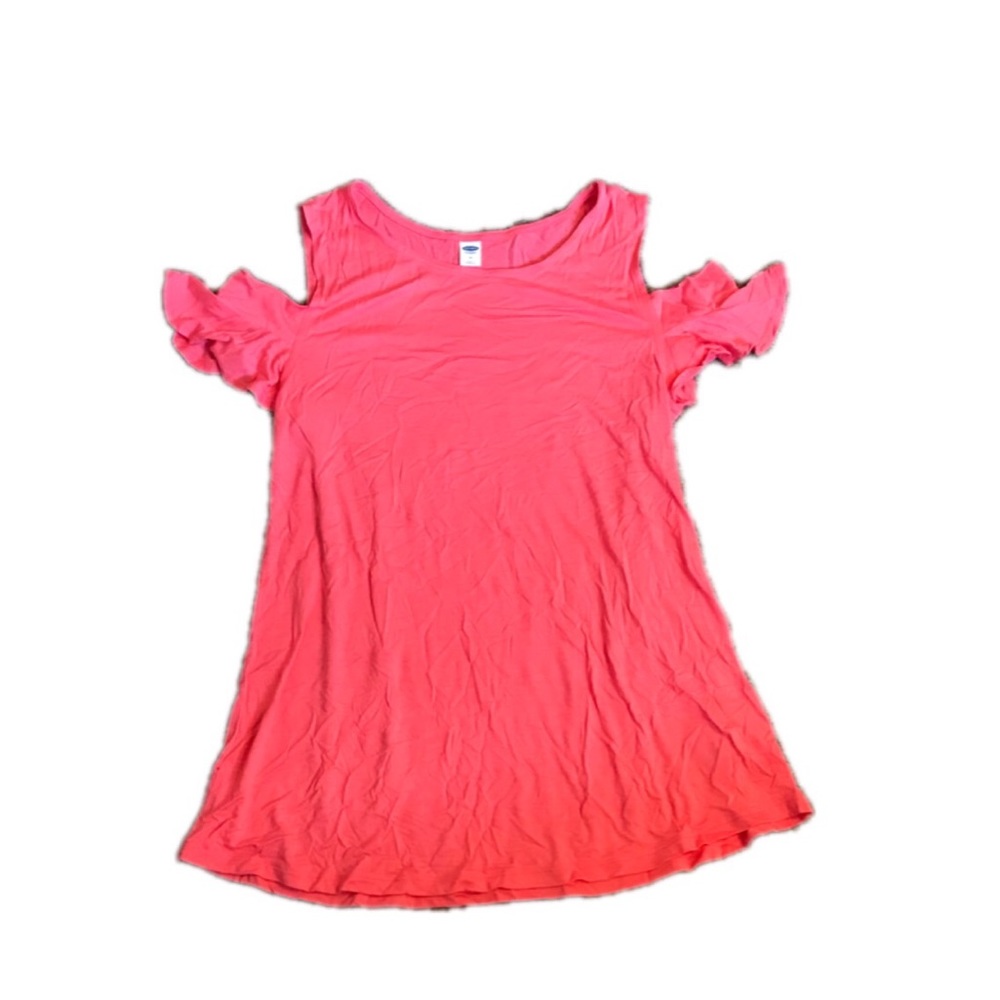 🌼Coral Cold-Shoulder Top!!🌼